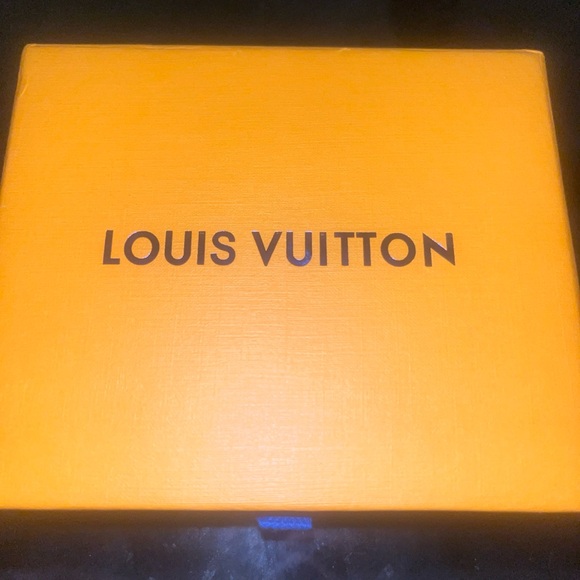 Louis Vuitton Men’s Wallet - Picture 3 of 5